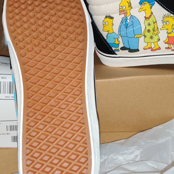 Vans x The Simpsons Sk8-Hi - Picture 8 of 12